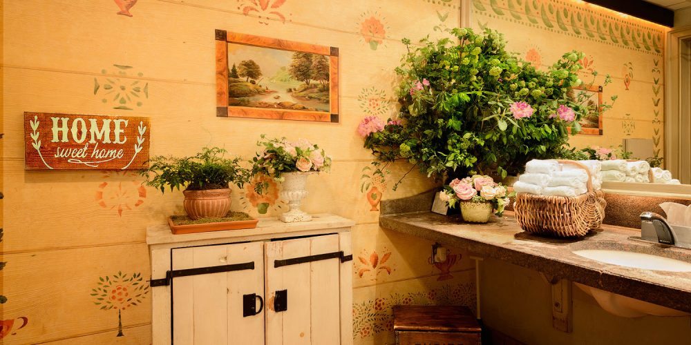 Gramercy Tavern NYC Interior Design Photo